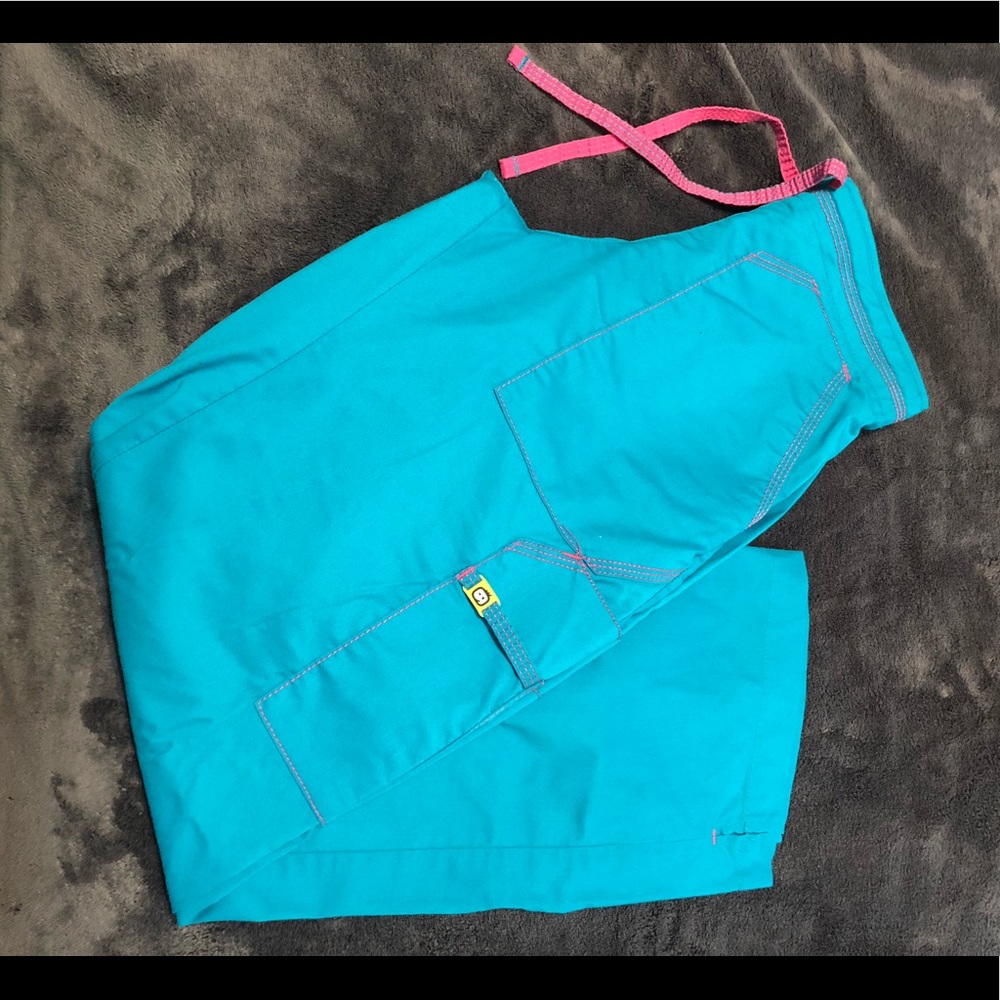 WonderWink Seven Flex scrub pants
